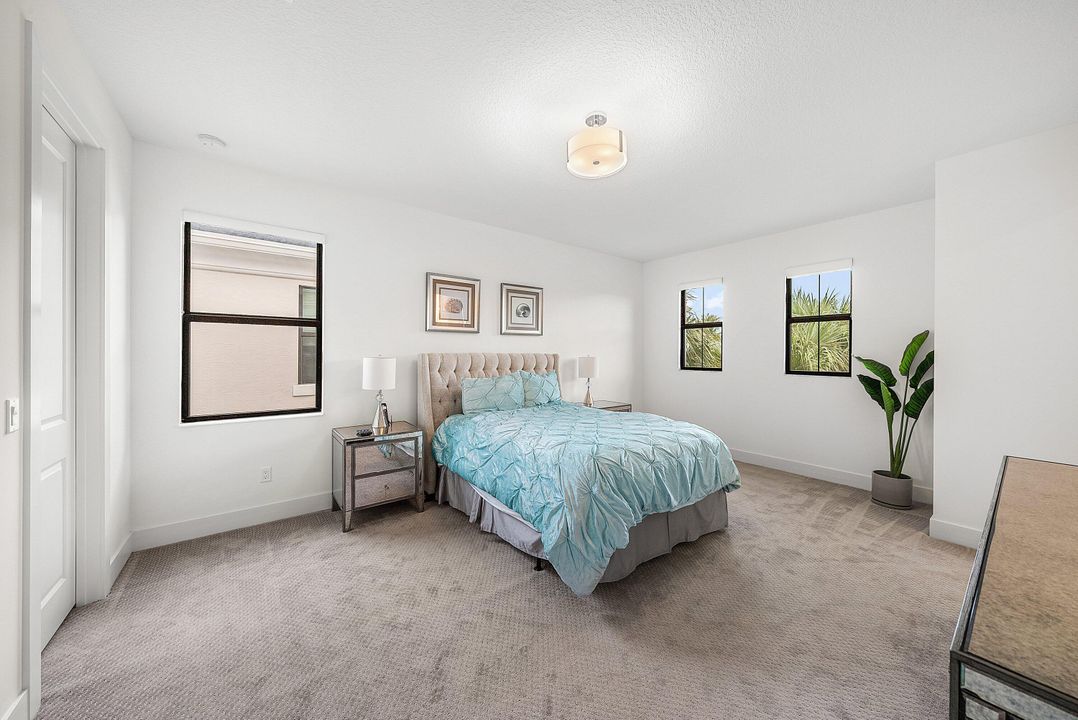 For Sale: $2,065,000 (3 beds, 3 baths, 3162 Square Feet)