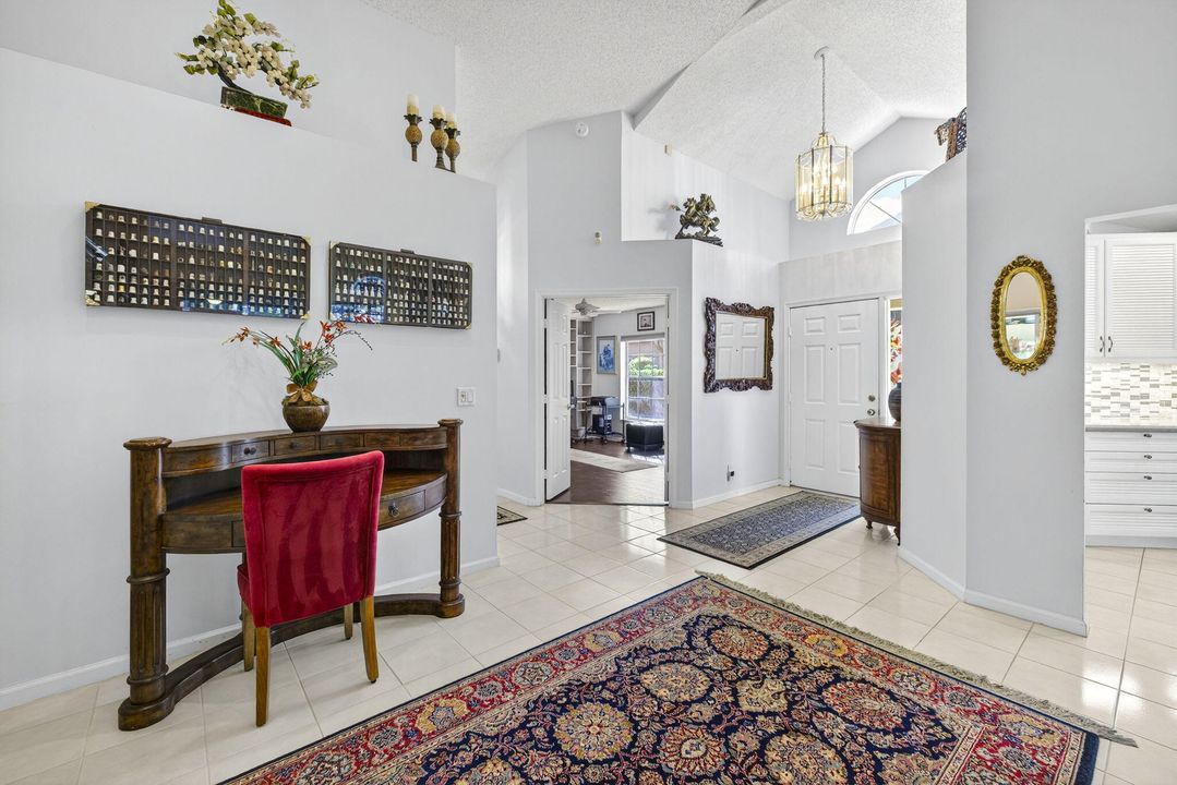 Active With Contract: $400,000 (3 beds, 2 baths, 1820 Square Feet)