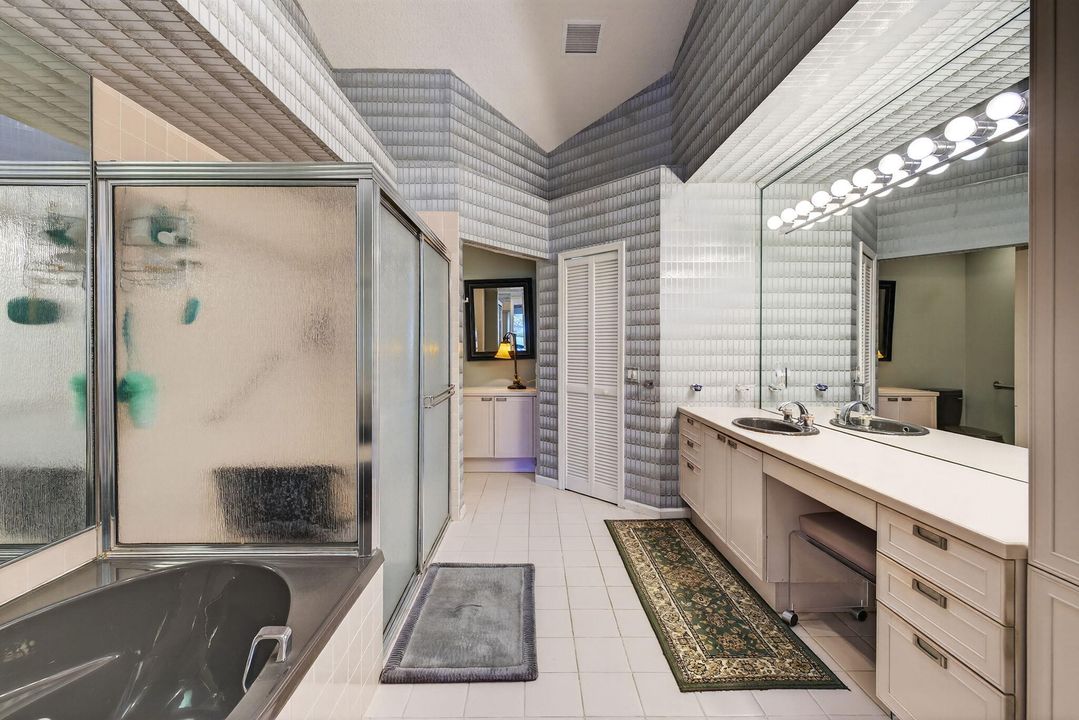 Active With Contract: $400,000 (3 beds, 2 baths, 1820 Square Feet)