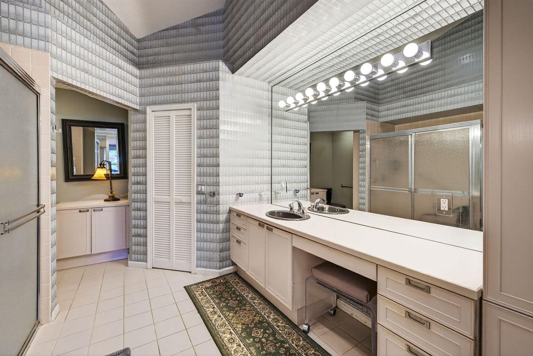 Active With Contract: $400,000 (3 beds, 2 baths, 1820 Square Feet)