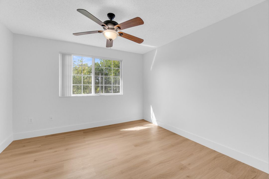 For Rent: $2,550 (3 beds, 2 baths, 1173 Square Feet)