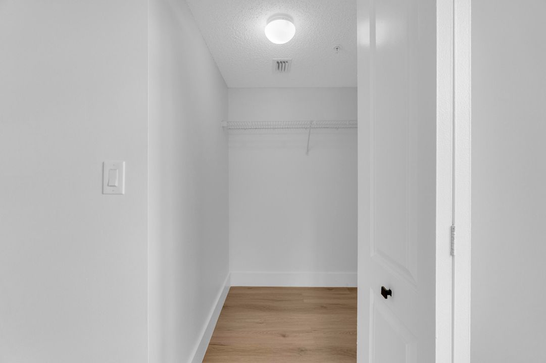 For Rent: $2,550 (3 beds, 2 baths, 1173 Square Feet)