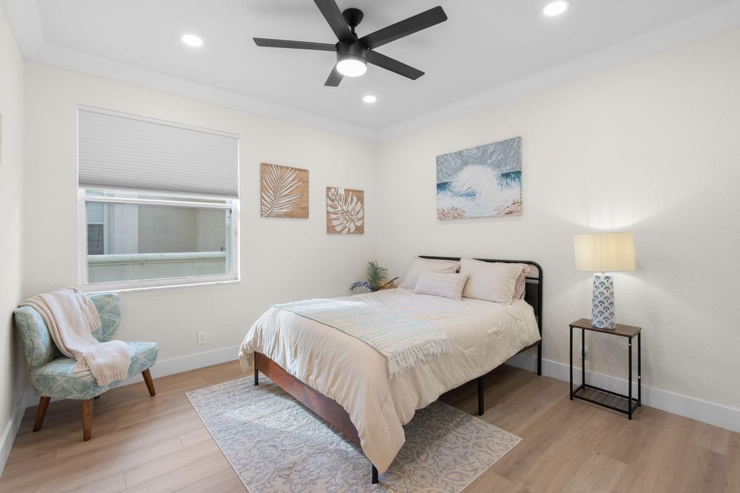 Activo con contrato: $985,000 (4 camas, 2 baños, 2339 Pies cuadrados)