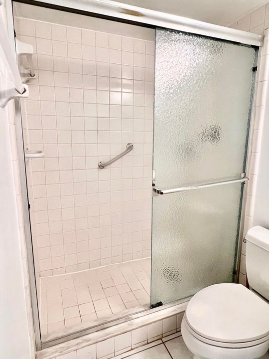 出租: $2,300 (2 贝兹, 2 浴室, 1141 平方英尺)