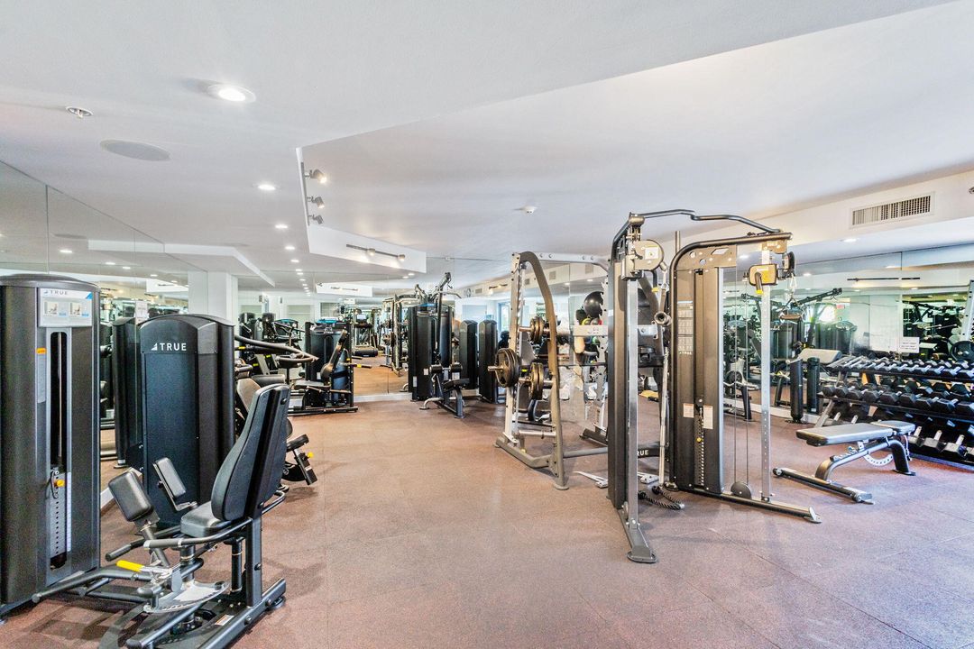 待售: $535,000 (2 贝兹, 2 浴室, 1175 平方英尺)