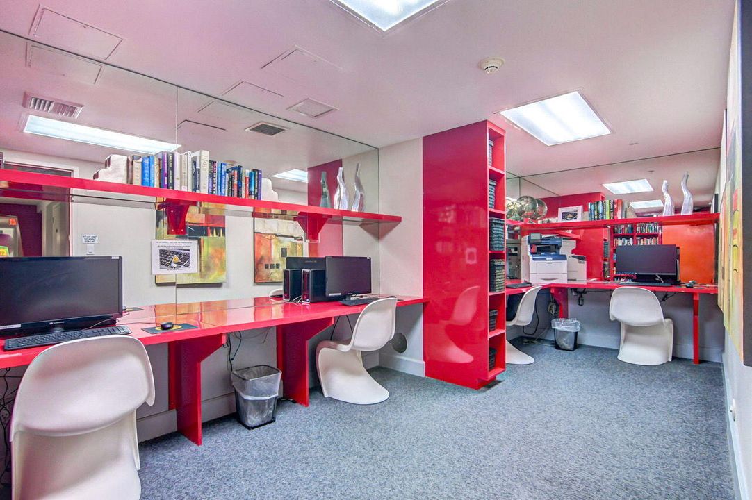 待售: $535,000 (2 贝兹, 2 浴室, 1175 平方英尺)