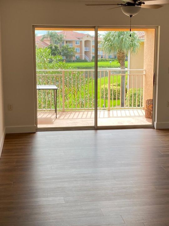 出租: $1,850 (2 贝兹, 2 浴室, 1033 平方英尺)