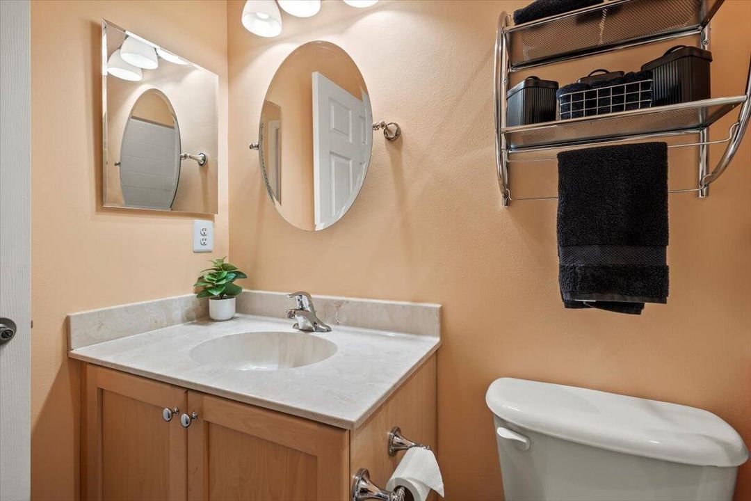 Active With Contract: $339,000 (3 beds, 2 baths, 1552 Square Feet)