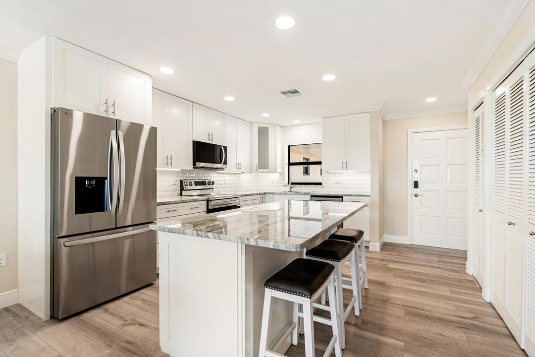 For Rent: $9,000 (2 beds, 2 baths, 1300 Square Feet)