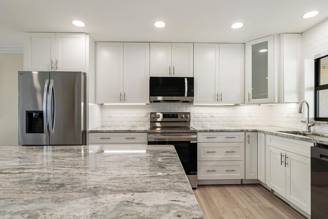 For Rent: $9,000 (2 beds, 2 baths, 1300 Square Feet)