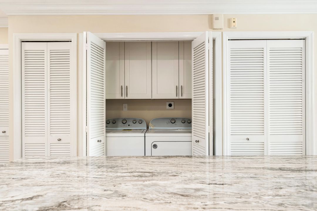 For Rent: $9,000 (2 beds, 2 baths, 1300 Square Feet)