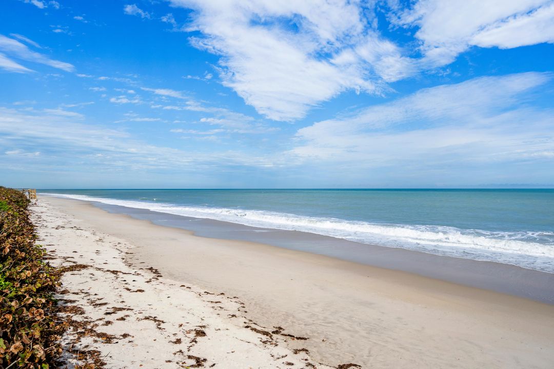 For Rent: $9,000 (2 beds, 2 baths, 1300 Square Feet)