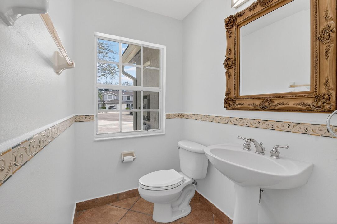 For Sale: $495,000 (3 beds, 2 baths, 1608 Square Feet)