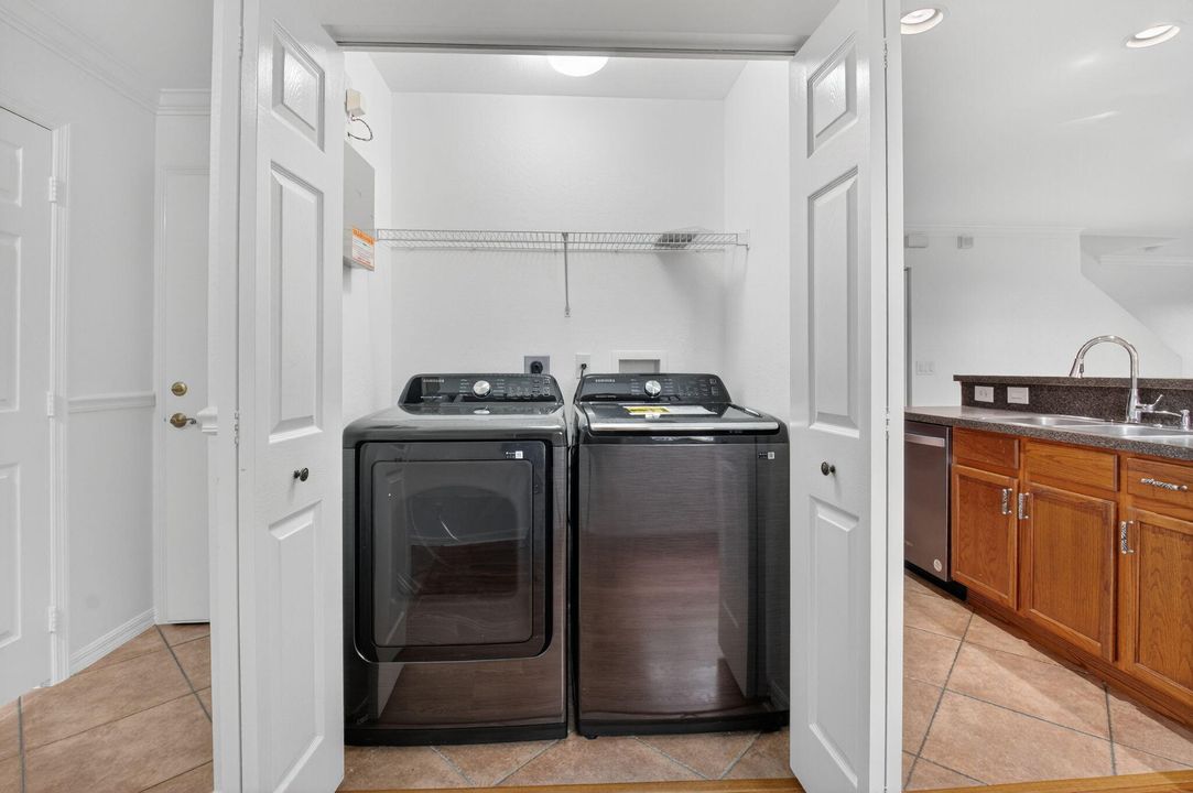 For Sale: $495,000 (3 beds, 2 baths, 1608 Square Feet)