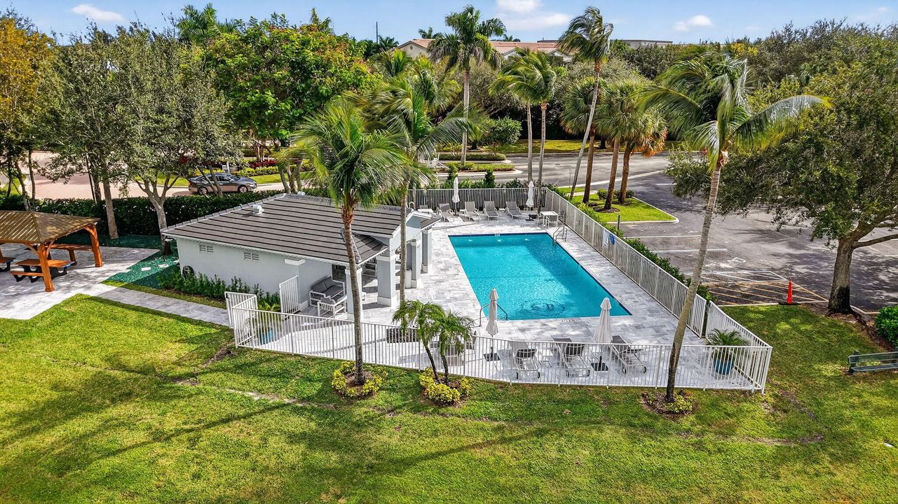 For Sale: $495,000 (3 beds, 2 baths, 1608 Square Feet)