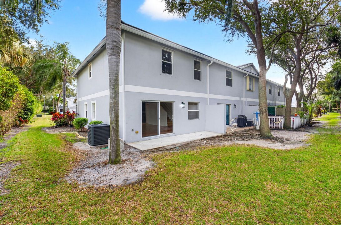 For Sale: $495,000 (3 beds, 2 baths, 1608 Square Feet)