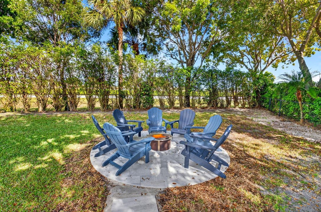 For Sale: $495,000 (3 beds, 2 baths, 1608 Square Feet)