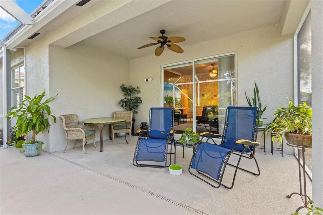 Active With Contract: $339,000 (3 beds, 2 baths, 1552 Square Feet)