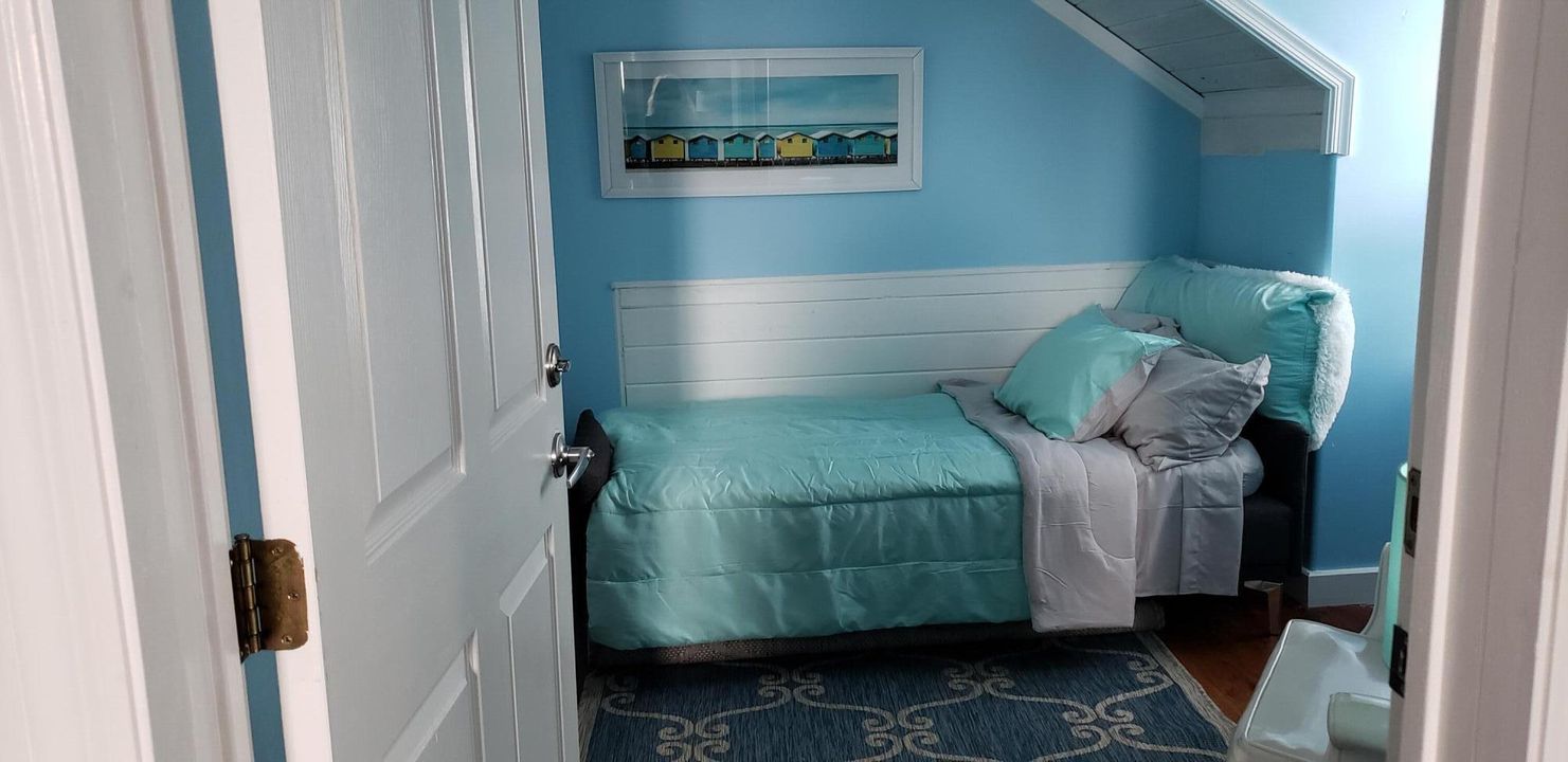 В аренду: $10,500 (3 спален, 2 ванн, 1680 Квадратных фут)