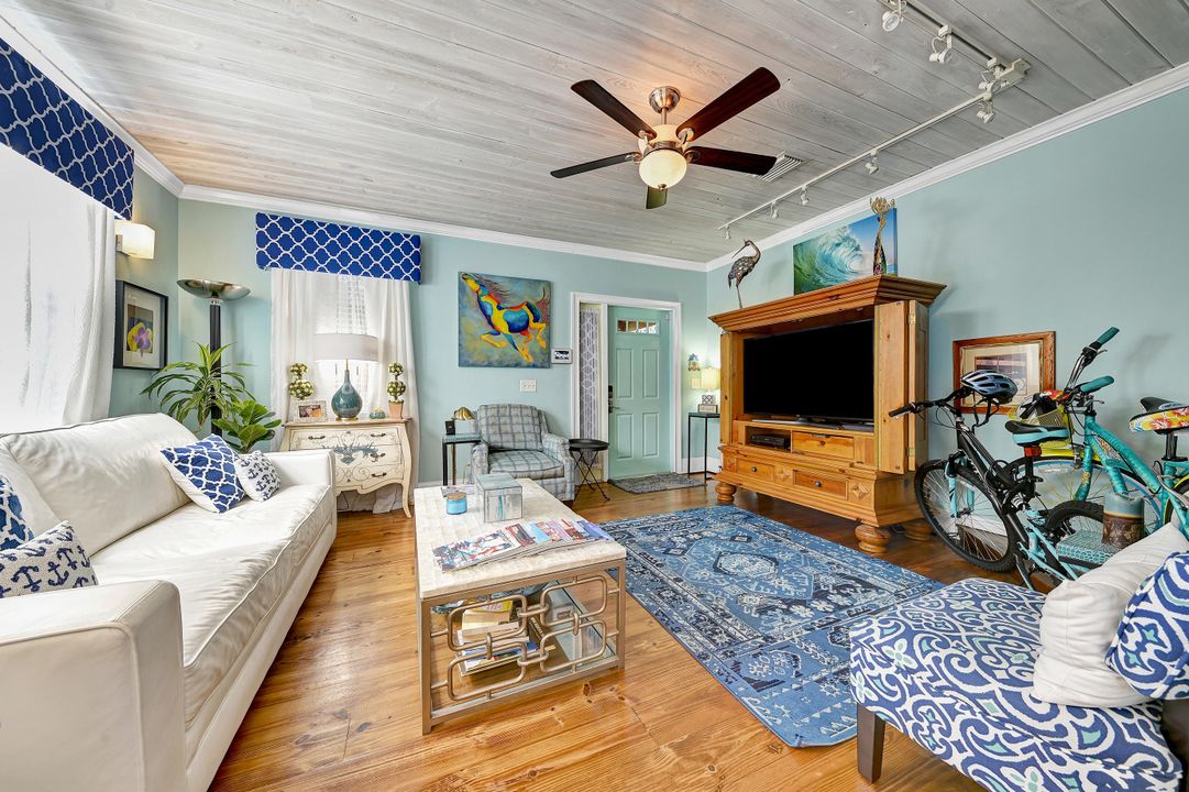 В аренду: $10,500 (3 спален, 2 ванн, 1680 Квадратных фут)