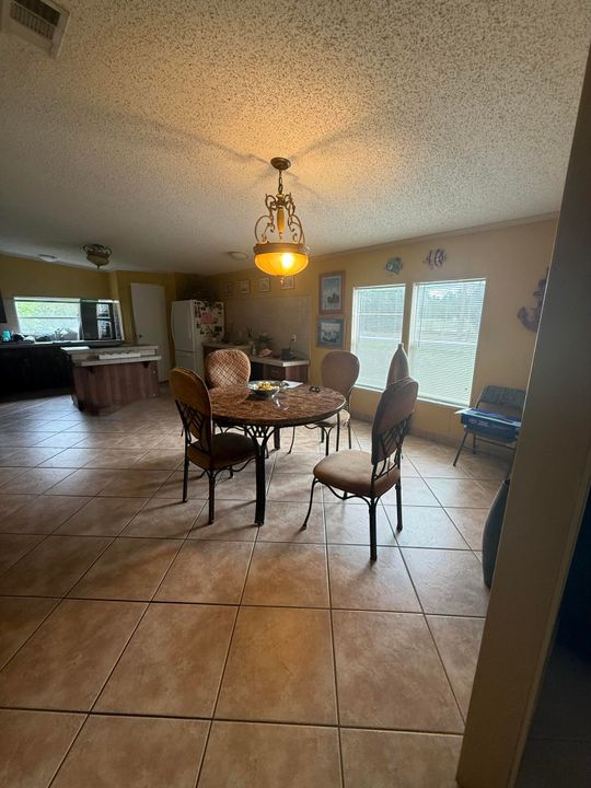 For Sale: $340,000 (3 beds, 2 baths, 2356 Square Feet)