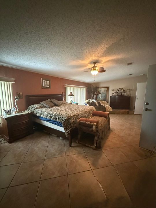 For Sale: $340,000 (3 beds, 2 baths, 2356 Square Feet)