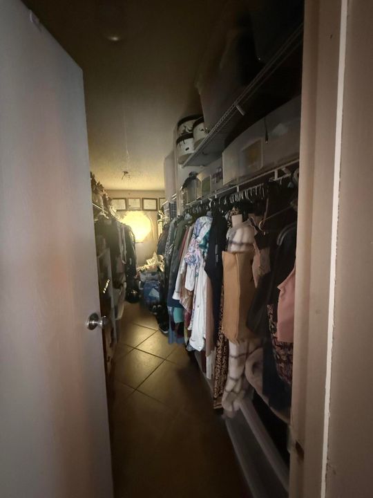 For Sale: $340,000 (3 beds, 2 baths, 2356 Square Feet)