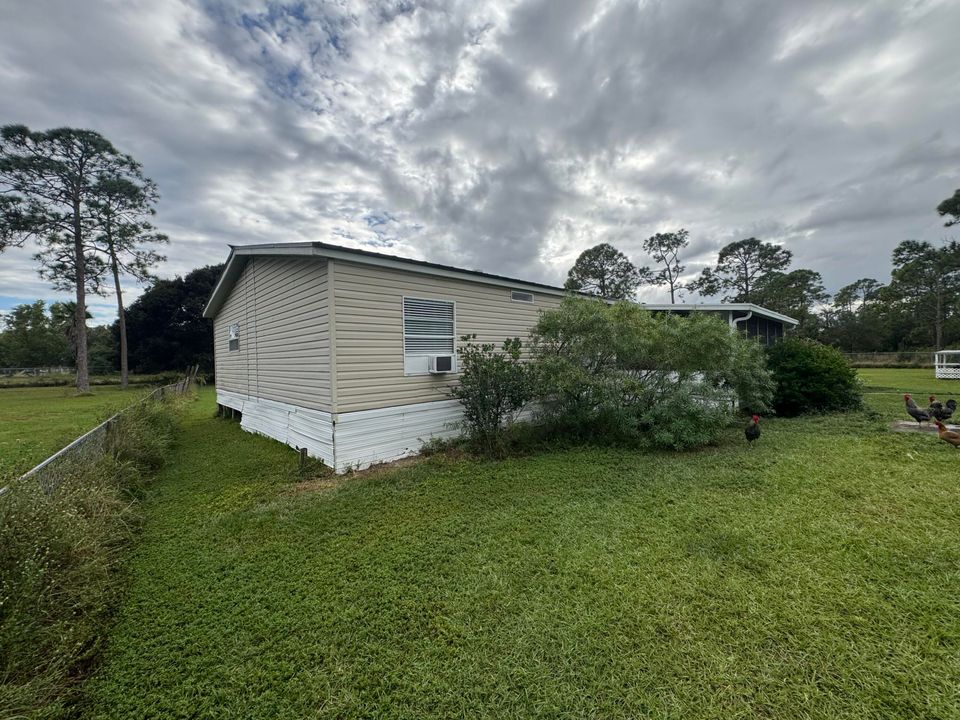 For Sale: $340,000 (3 beds, 2 baths, 2356 Square Feet)