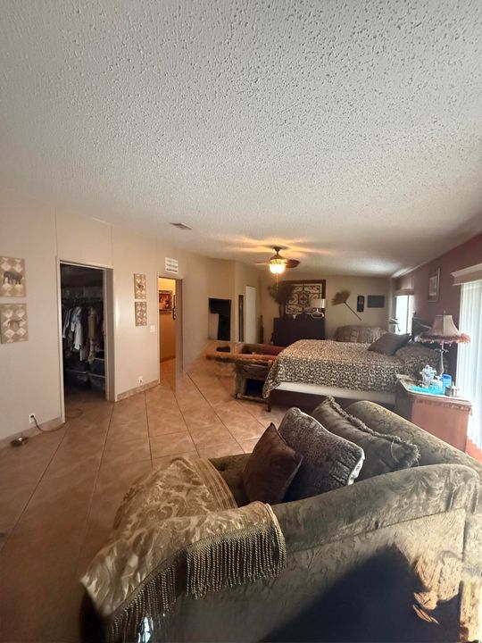 For Sale: $340,000 (3 beds, 2 baths, 2356 Square Feet)