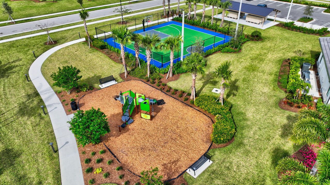 For Sale: $574,849 (3 beds, 2 baths, 1884 Square Feet)