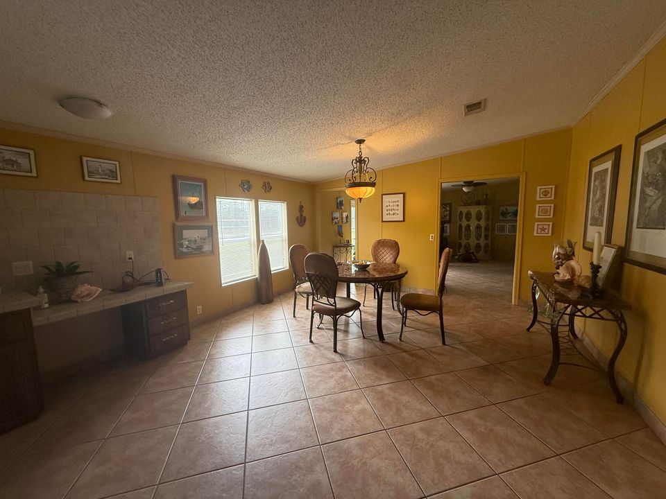 For Sale: $340,000 (3 beds, 2 baths, 2356 Square Feet)