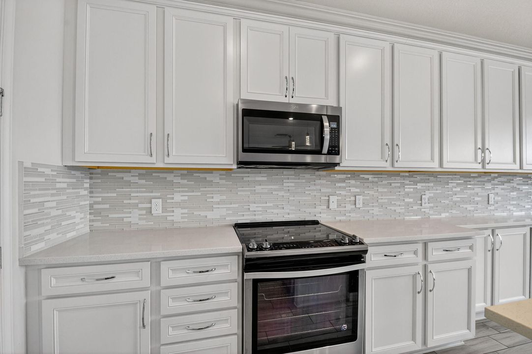 For Sale: $574,849 (3 beds, 2 baths, 1884 Square Feet)