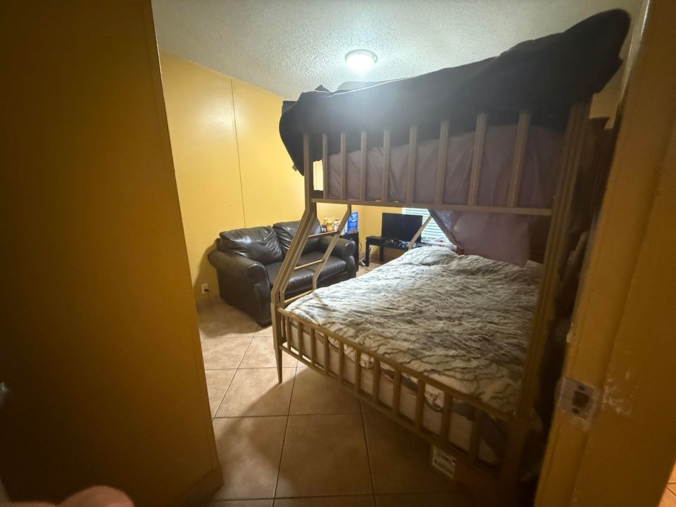 For Sale: $340,000 (3 beds, 2 baths, 2356 Square Feet)