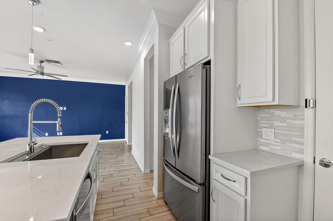 For Sale: $574,849 (3 beds, 2 baths, 1884 Square Feet)