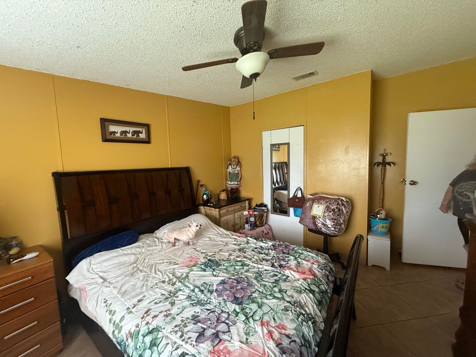 For Sale: $340,000 (3 beds, 2 baths, 2356 Square Feet)