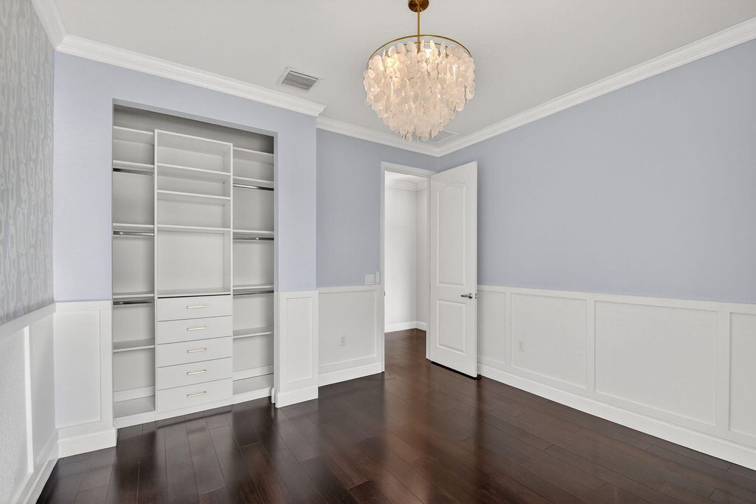 For Sale: $574,849 (3 beds, 2 baths, 1884 Square Feet)