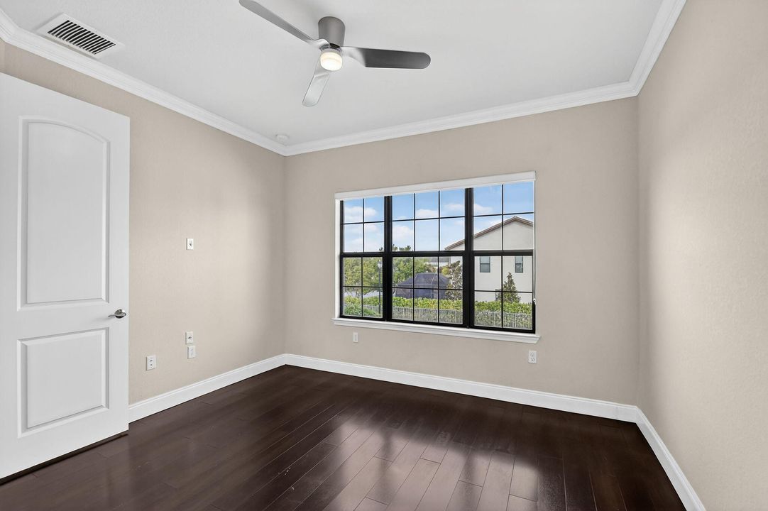 For Sale: $574,849 (3 beds, 2 baths, 1884 Square Feet)