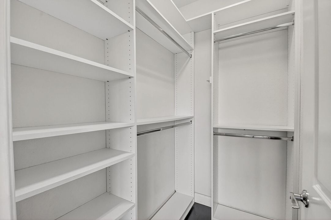 For Sale: $574,849 (3 beds, 2 baths, 1884 Square Feet)