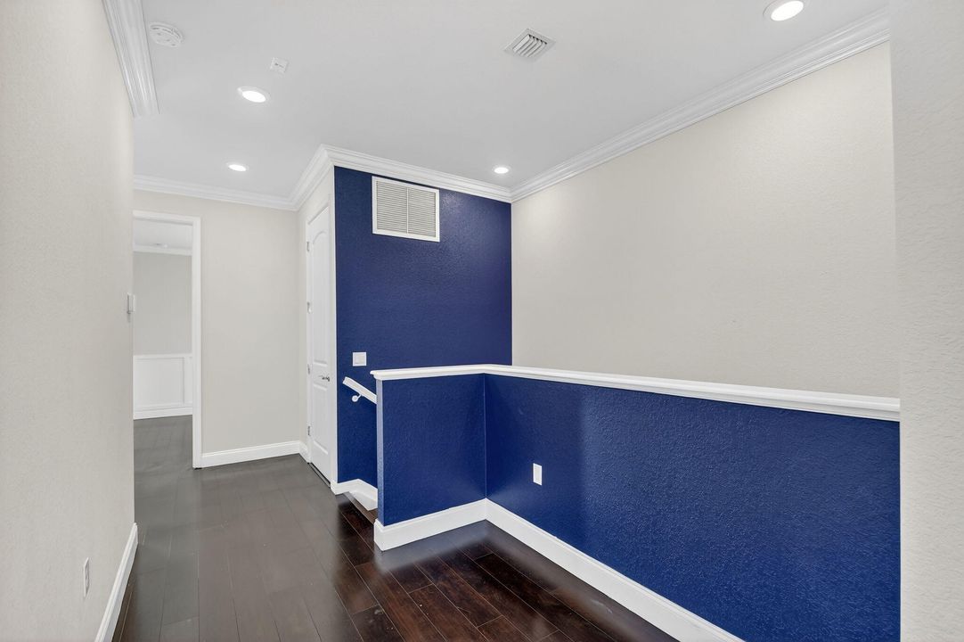 For Sale: $574,849 (3 beds, 2 baths, 1884 Square Feet)