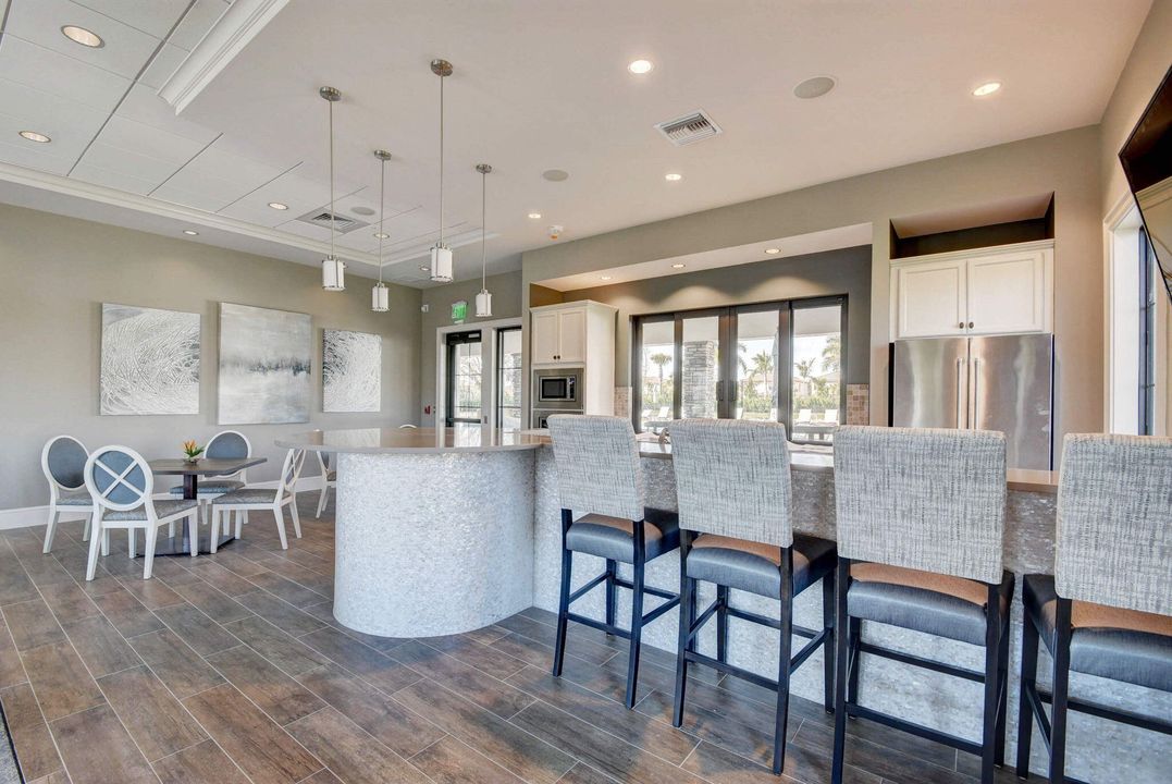 For Sale: $574,849 (3 beds, 2 baths, 1884 Square Feet)