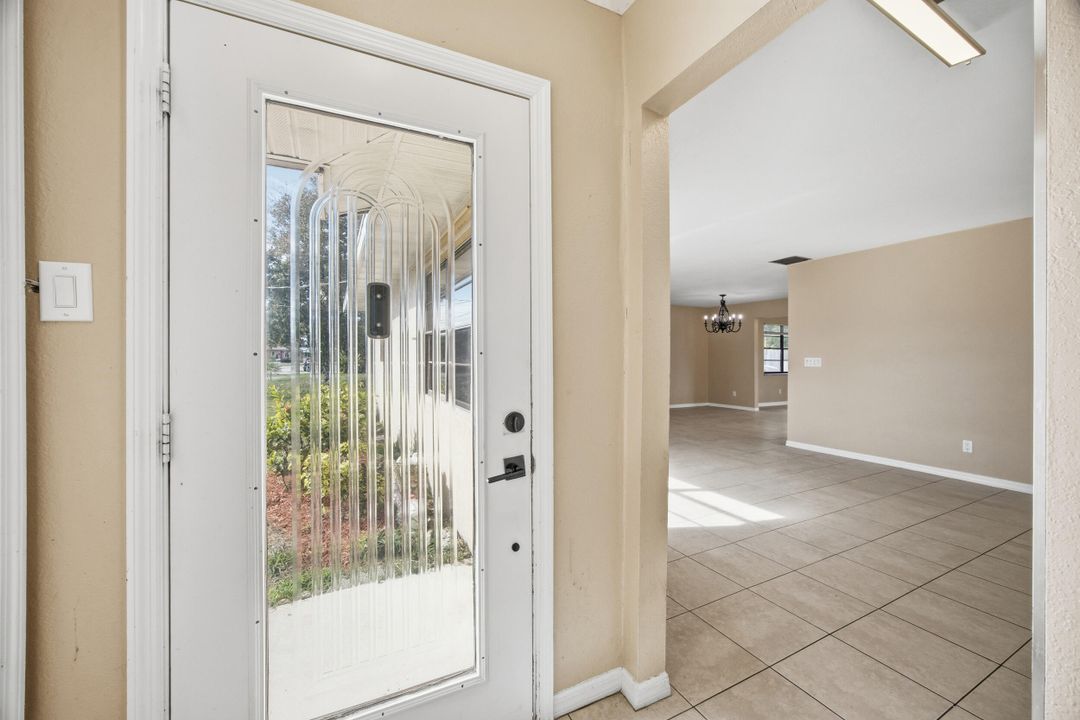 En Venta: $325,000 (3 camas, 2 baños, 1654 Pies cuadrados)