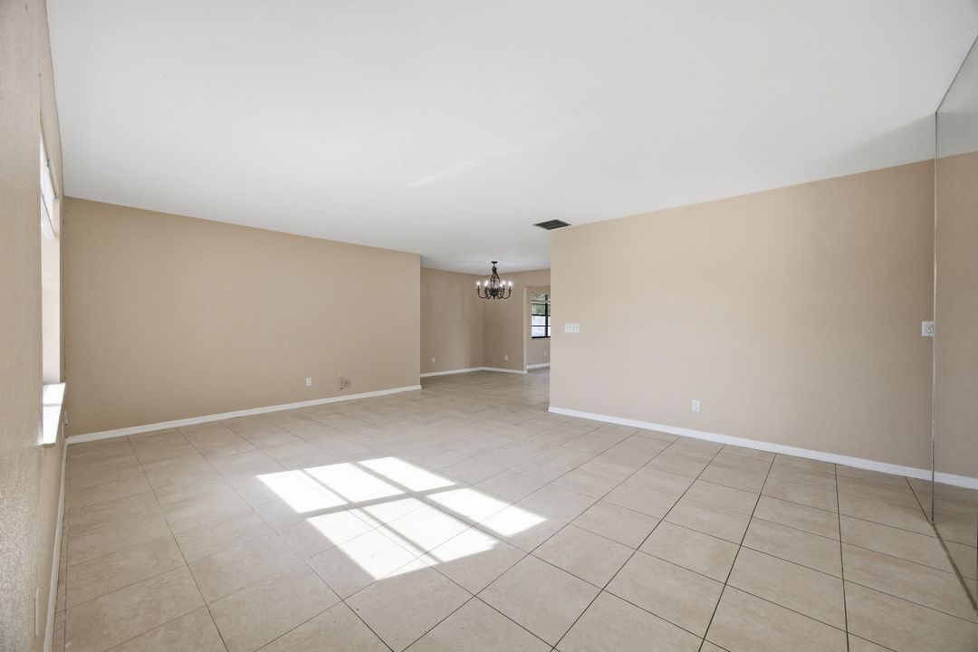 En Venta: $325,000 (3 camas, 2 baños, 1654 Pies cuadrados)