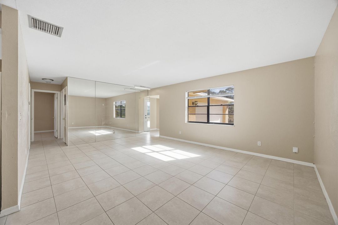 En Venta: $325,000 (3 camas, 2 baños, 1654 Pies cuadrados)