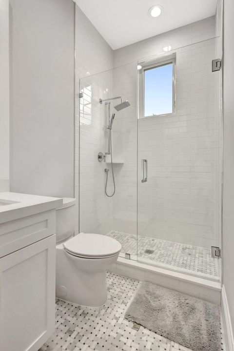 En Venta: $3,699,000 (4 camas, 4 baños, 4228 Pies cuadrados)