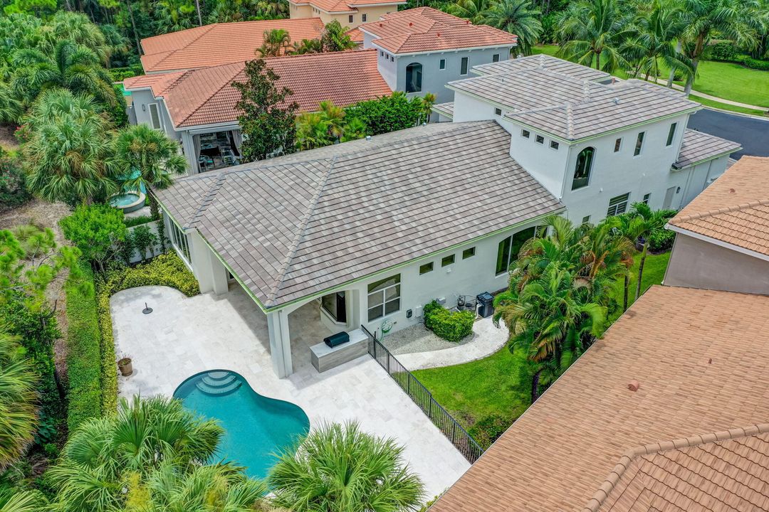 En Venta: $3,699,000 (4 camas, 4 baños, 4228 Pies cuadrados)