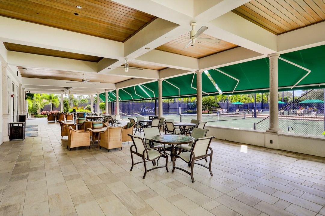 En Venta: $3,699,000 (4 camas, 4 baños, 4228 Pies cuadrados)