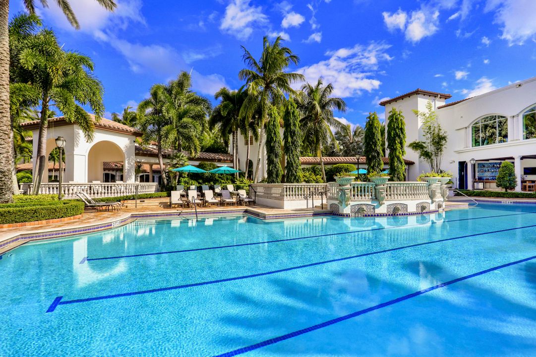 En Venta: $3,699,000 (4 camas, 4 baños, 4228 Pies cuadrados)