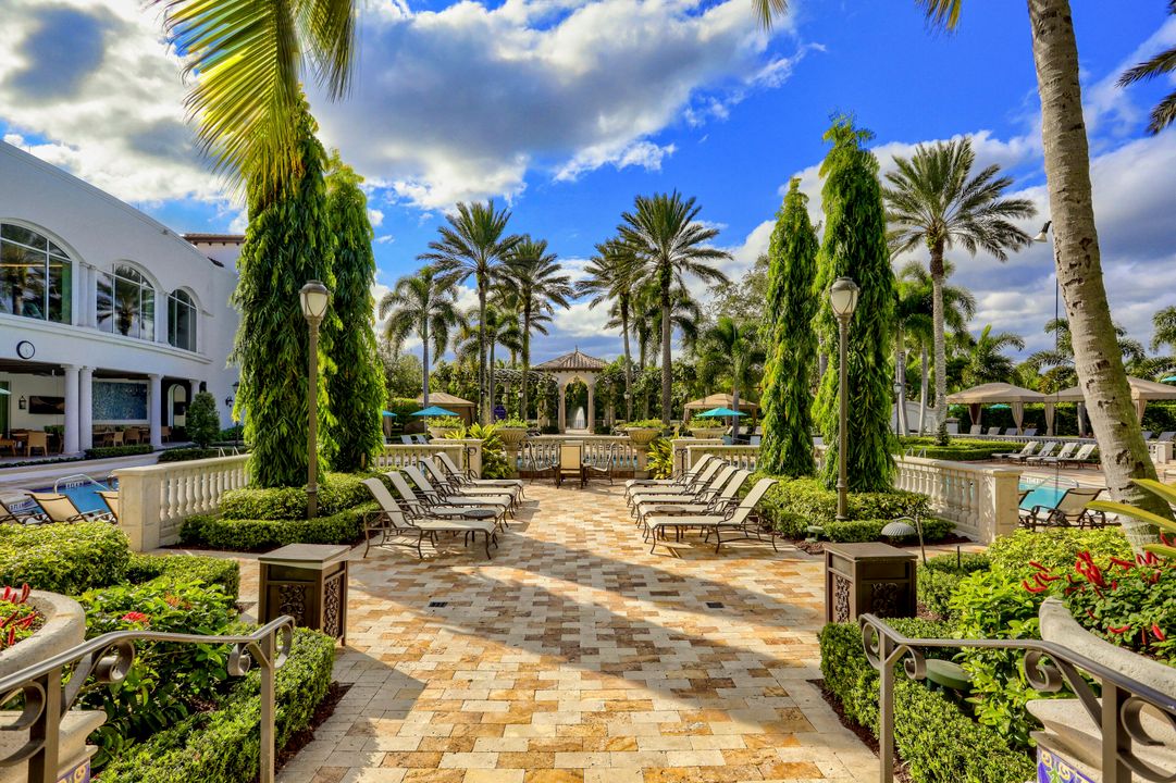 En Venta: $3,699,000 (4 camas, 4 baños, 4228 Pies cuadrados)