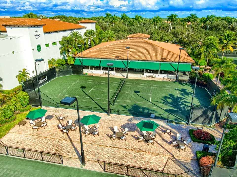 En Venta: $3,699,000 (4 camas, 4 baños, 4228 Pies cuadrados)