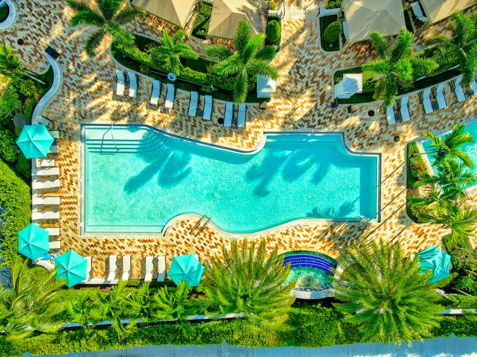 En Venta: $3,699,000 (4 camas, 4 baños, 4228 Pies cuadrados)